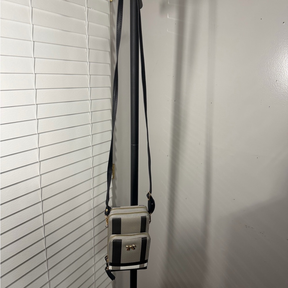Striped Crossbody Phone Bag - Black & Cream